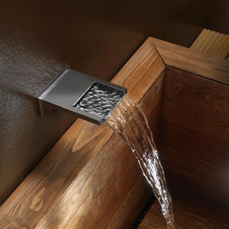 Излив, Bossini, Bocca Cascata XL, для ванной или душа, настенный, вынос излива, мм-155, стандарт подводки-1/2", каскадная струя, материал-латунь, цвет-хром, артикул E88500.030