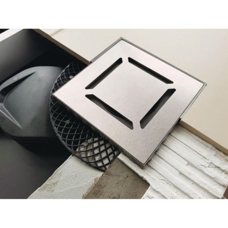 Трап BERGES водосток PLATZ Norma 150х150, хром глянец, S-сифон D50 H60 боковой, артикул 091159