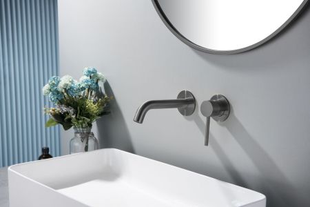 Смеситель для раковины встроенный Timo Saona 2372/18SM черное золото, артикул 2372/18SM