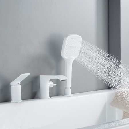 Смеситель на борт ванны Shevanik S4112C, белый