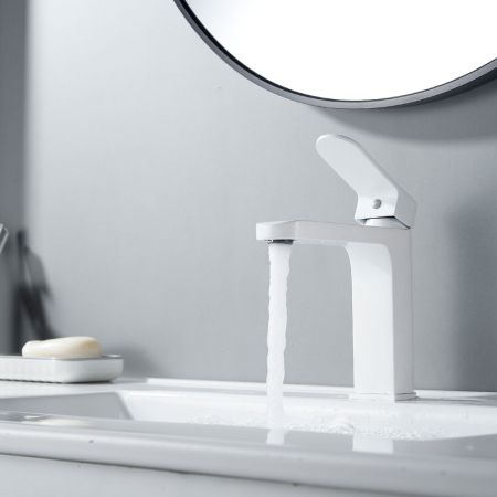 Смеситель для раковины Shevanik S4501C, белый