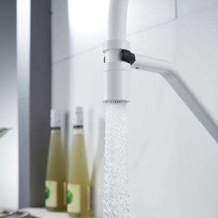 Смеситель для кухни с гибким изливом Shevanik S343C-1, белый