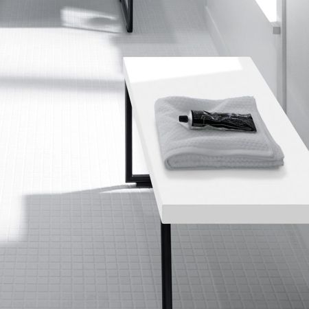 Burgbad COCO Скамья 700х350х340мм, металл рама цвет черный , цвет верха белый глянц, артикул BANB070 F2843