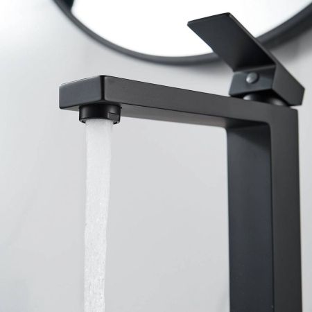 Смеситель для раковины высокий Maretti Umbria Black UMB32RF52, черный, артикул UMB32RF52