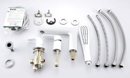 Смеситель на борт ванны Iddis Calipso CALSB42i07 Белый, артикул CALSB42i07