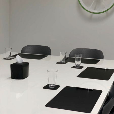 ADJ Прямоугольный плейсмат, 45x30 см., цвет: черный/серый, артикул 0002.01/03