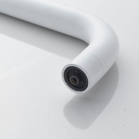 Смеситель для кухни с подключением фильтра Shevanik S228C, белый, артикул S228C