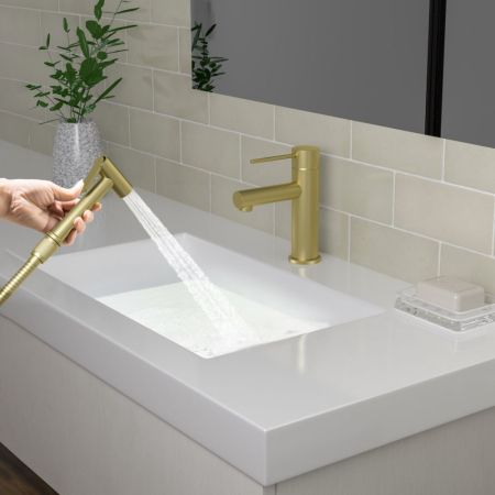 Смеситель для раковины с гигиеническим душем Timo Saona золото матовое (2360/17G), артикул 2360/17G