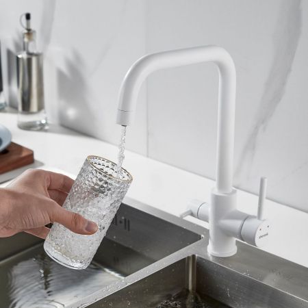 Смеситель для кухни с подключением фильтра Shevanik S228C, белый, артикул S228C