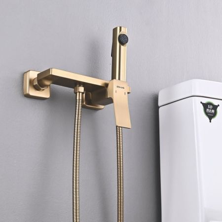Гигиенический душ со смесителем Shevanik S6105G-1, золотой сатин