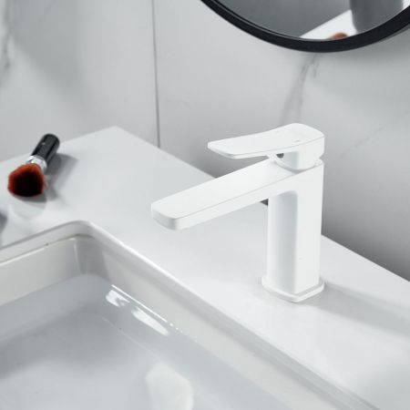 Смеситель для раковины Raffine F0199C, белый, артикул F0199C