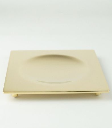 Surya Metall, квадратная металлическая мыльница на ножках 12х12 см, цвет золото, артикул 9813/GO