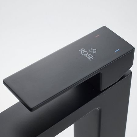 Смеситель для раковины Rose R1801H-1, черный