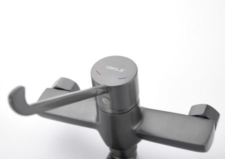 Смеситель для кухни с хирургической ручкой BELZ B79019-3, оружейная сталь