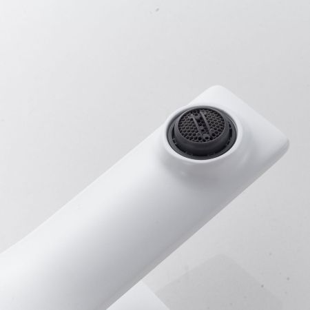 Смеситель для раковины Shevanik S6101C, белый