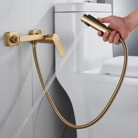 Гигиенический душ со смесителем Shevanik S4105G-1, золотой сатин