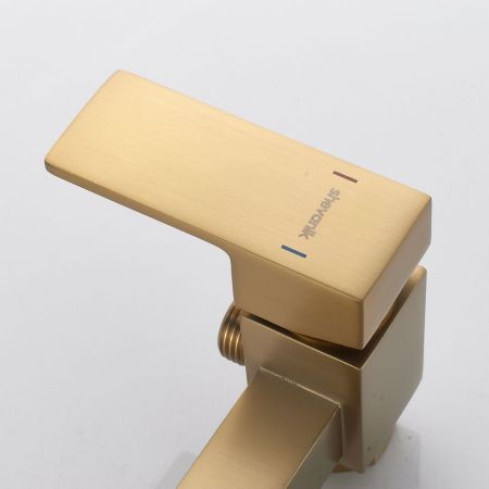 Гигиенический душ со смесителем Shevanik S137G, золотой сатин