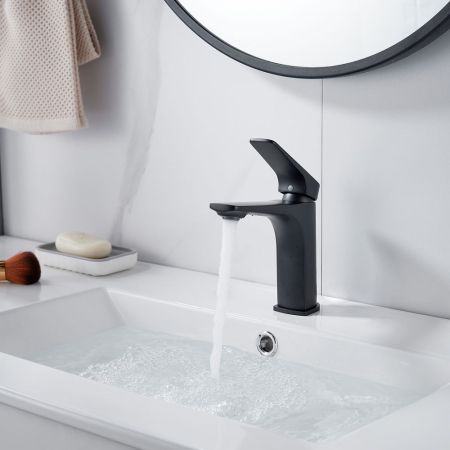 Смеситель для раковины Shevanik S4201H, черный