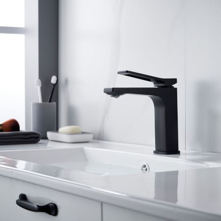 Смеситель для раковины Shevanik S4601H, черный, артикул S4601H