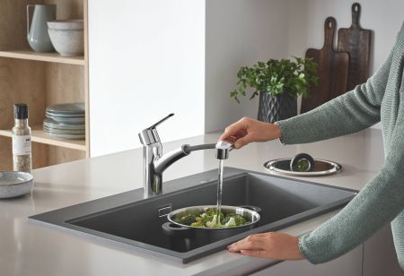 Смеситель для кухонной мойки GROHE Start, низкий выдвижной излив, подвод 3/8, хром (30531001)