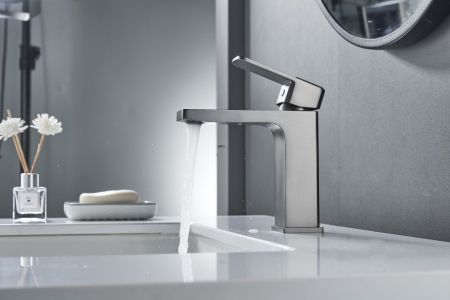 Смеситель для раковины Shevanik S9701T, оружейная сталь