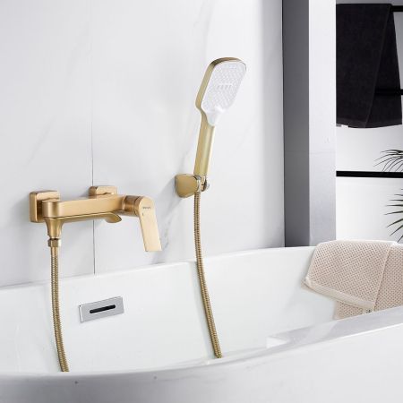 Смеситель для ванны Shevanik S4102G, золотой сатин