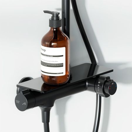 977750300 Jupiter душевая система с душевым ТМС смесителем-полкой, черный, артикул 977750300