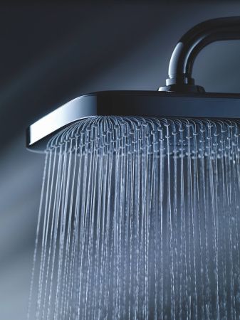 Душевая система GROHE Tempesta Cosmopolitan 250 CUBE с однорычажным смесителем, хром (26692000) Душевая система GROHE Tempesta Cosmopolitan 250 CUBE с однорычажным смесителем, хром (26692000)