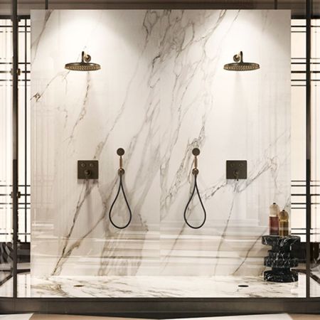 GESSI VENTI20 Верхний душ Ø200 мм., с настенным держателем 389 мм., цвет Brass PVD, артикул 65148#710