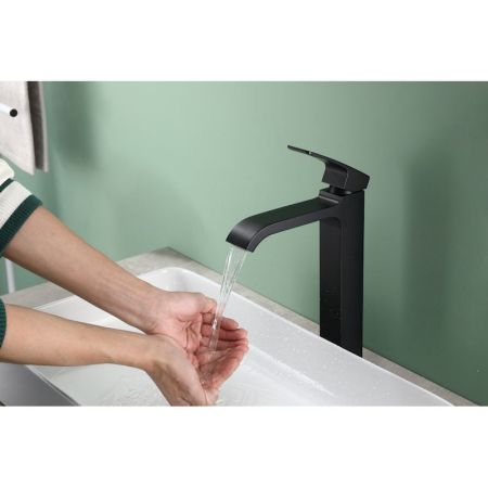 Смеситель для раковины высокий Raglo R02.15.06, черный, артикул R02.15.06