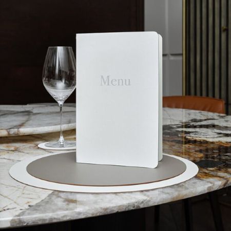 ADJ Меню для ресторана, 17x25 см., цвет: белый/панна котта, артикул 1627.10/16