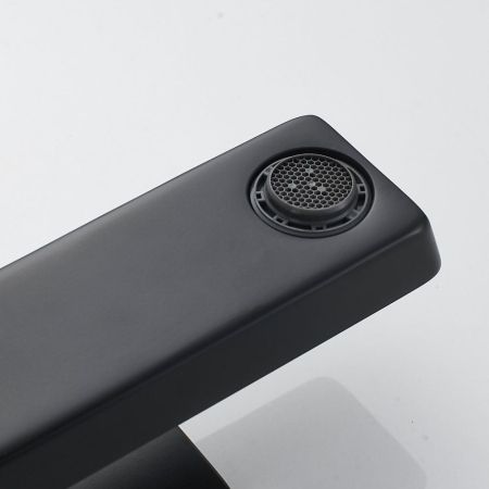 Смеситель для раковины Rose R1801H-1, черный