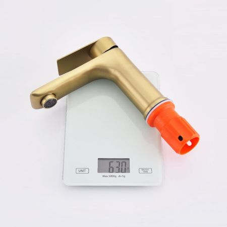 Смеситель для раковины Prohanss P35.10.03, золотой сатин