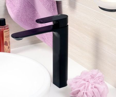 Смеситель для раковины WasserKRAFT Elbе 7403H Черный матовый