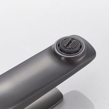 Смеситель для раковины Shevanik S4201T, оружейная сталь