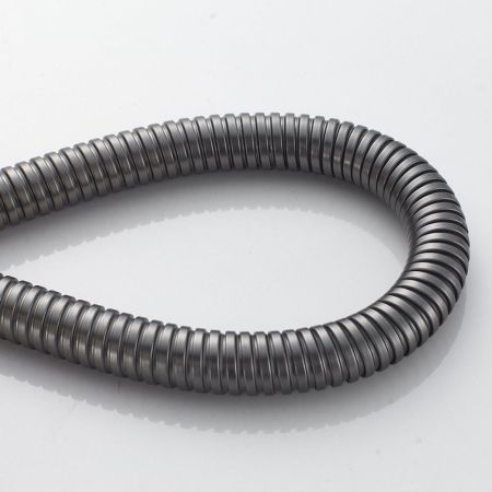 Шланг Shevanik SE16-10 (100 см), оружейная сталь