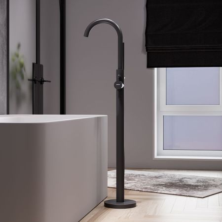 365000300 Scandinavian Pure смеситель для ванны и душа, отдельностоящий, с ручным душем и шлангом, ч, артикул 365000300