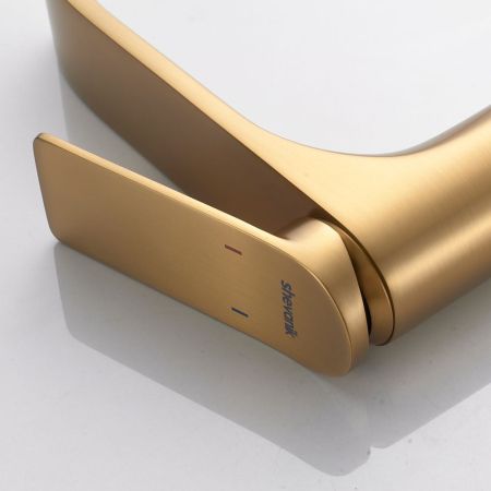 Смеситель для раковины высокий Shevanik S4111G, золотой сатин