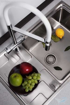 Мойка, OMOIKIRI, Mizu, с крылом, ширина, мм-780, глубина, мм-480, высота, мм-210, тип установки-встраиваемый, отверстия для смесителя-отсутствуют, с переливом, сифон и донный клапан в комплекте, материал-нержавеющая сталь, крепления в комплекте, цвет-нерж, артикул 4973729