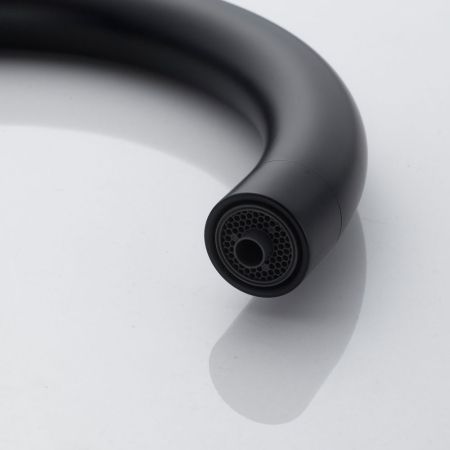 Смеситель для кухни с подключением фильтра Shevanik S428H, черный, артикул S428H