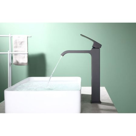Смеситель для раковины высокий Raglo R02.15.06, черный, артикул R02.15.06