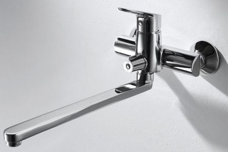 Смеситель для ванны Bravat Drop F64898C-L универсальный Хром