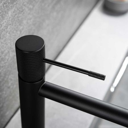 смесители для раковины Vincea Смеситель для раковины Desire VBF-1D1MB однорычажный, черный,, артикул VBF-1D1MB