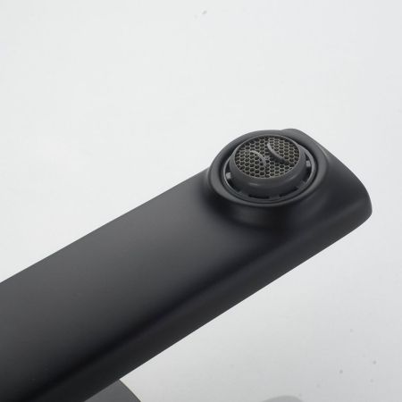 Смеситель для раковины Shevanik S8901H-1, черный