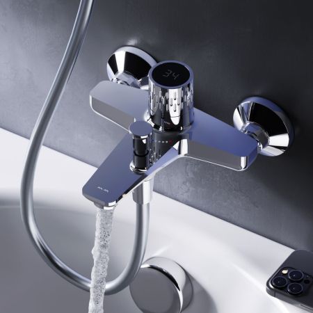 F90A10400 Gem Смеситель для ванны/душа с индикацией температуры, хром, шт., артикул F90A10400