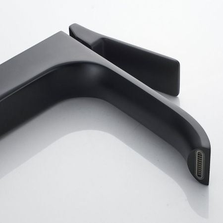 Смеситель для раковины высокий Shevanik S4011H, черный, артикул S4011H