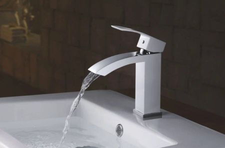 Смеситель для раковины Rose R15F R1501F, белый/хром, артикул R1501F