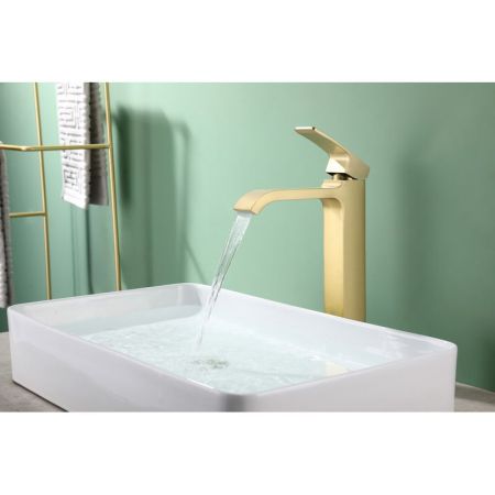 Смеситель для раковины высокий Raglo R02.15.03, золотой сатин
