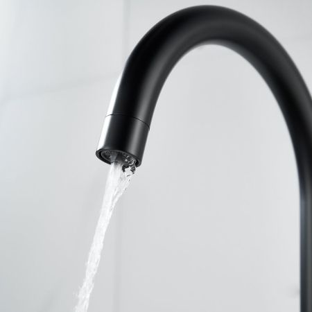 Смеситель для кухни с подключением фильтра воды Raffine F108H, черный