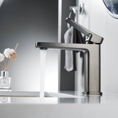 Смеситель для раковины Shevanik S9901T, оружейная сталь